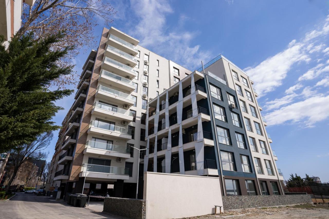 Velier Holiday Apartments Mamaia Eksteriør bilde