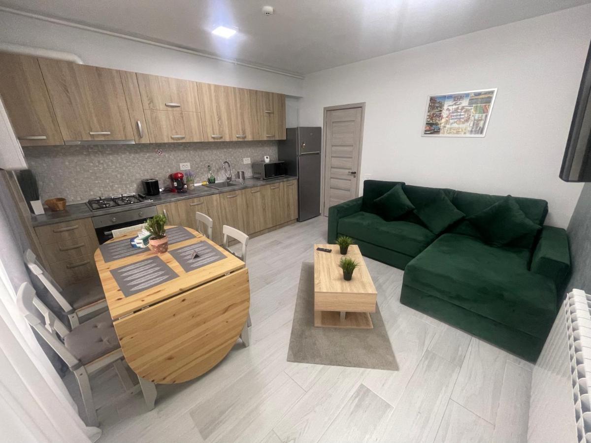 Velier Holiday Apartments Mamaia Eksteriør bilde
