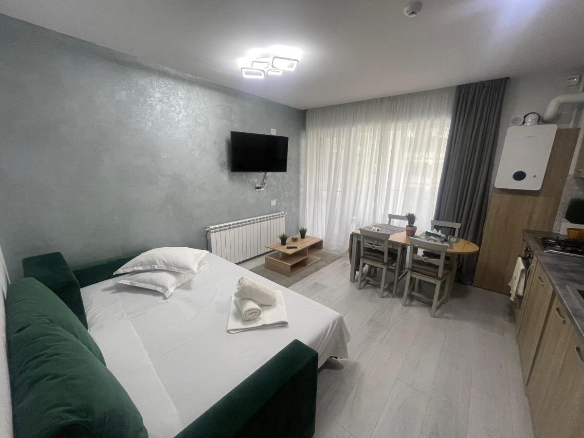 Velier Holiday Apartments Mamaia Eksteriør bilde