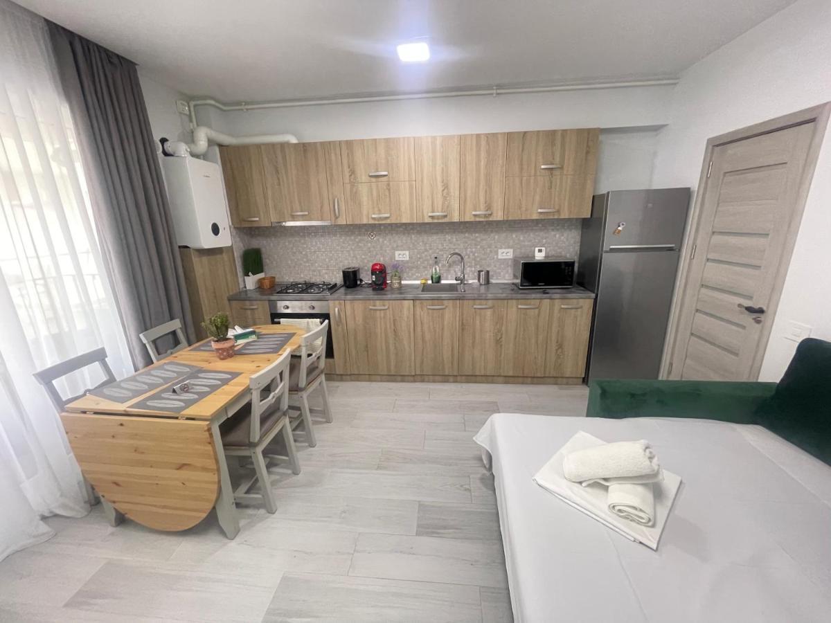 Velier Holiday Apartments Mamaia Eksteriør bilde